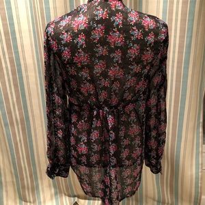 Express Tops - Floral Express Blouse Express Tops - Floral Express Blouse
